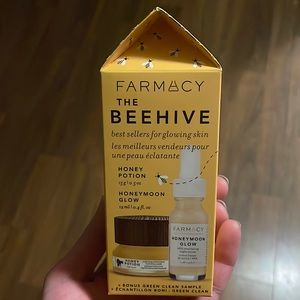 NWT Farmacy ‘the beehive’ set
